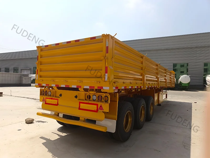 3 Axles Yellow Sidewall Semi Trailer_5