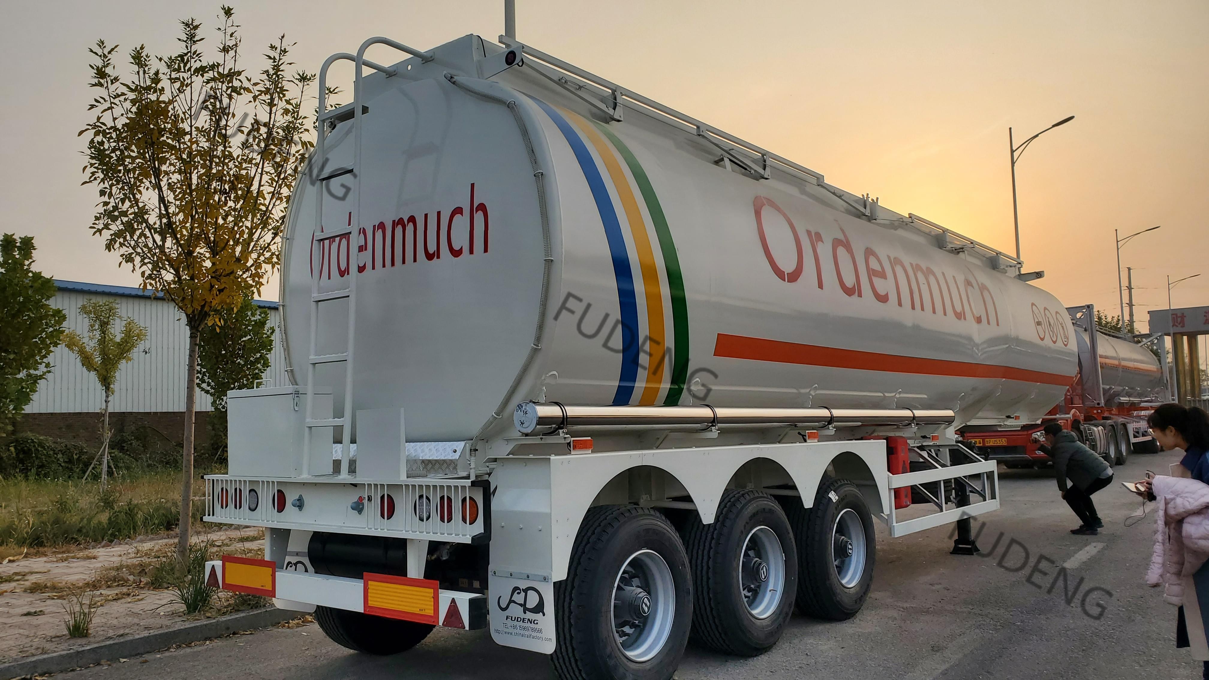 Fudeng aluminum tanker trailer is ready to arrange sea shipping