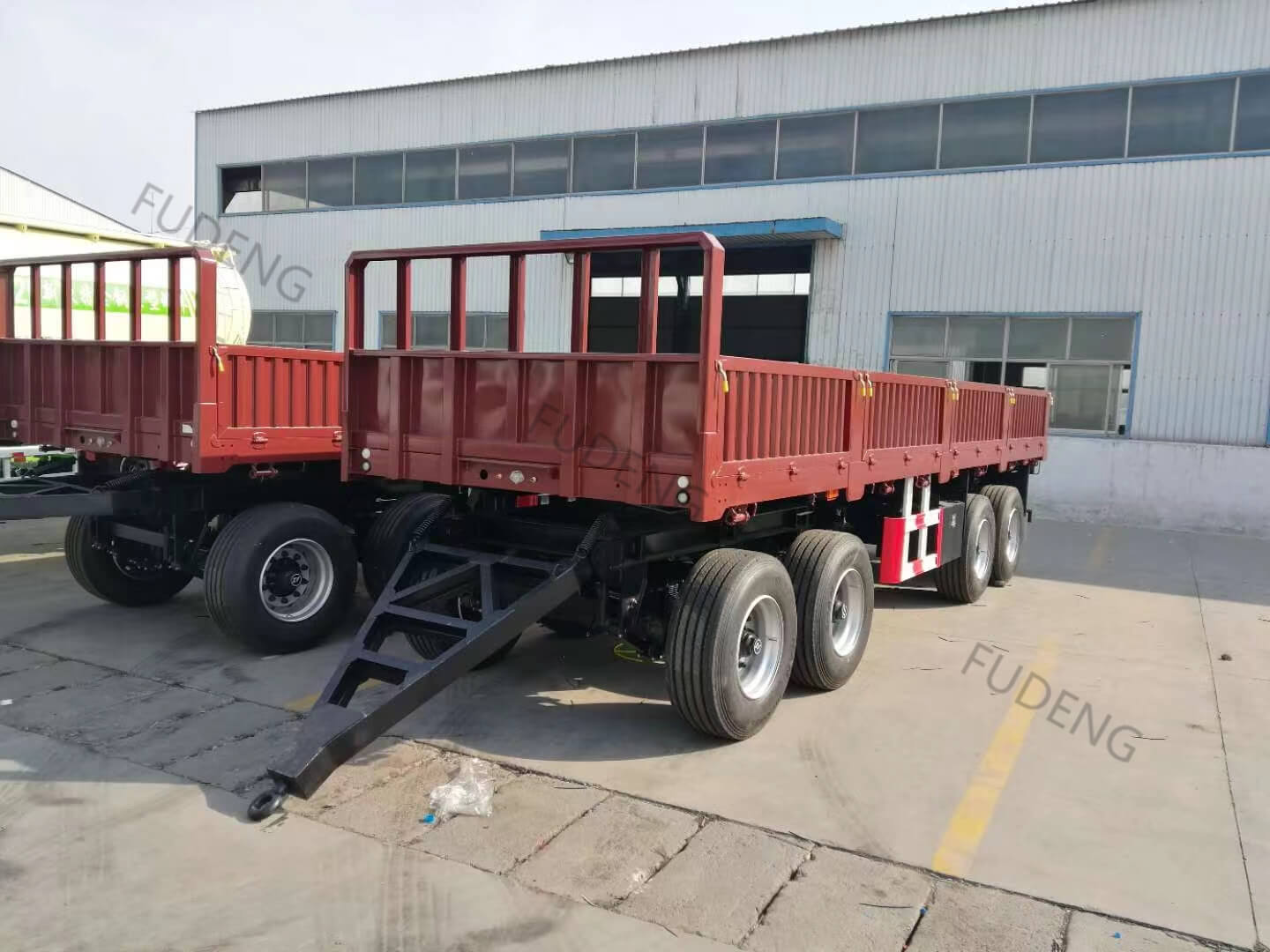 What is the Difference between semi trailer and drawbar trailer?