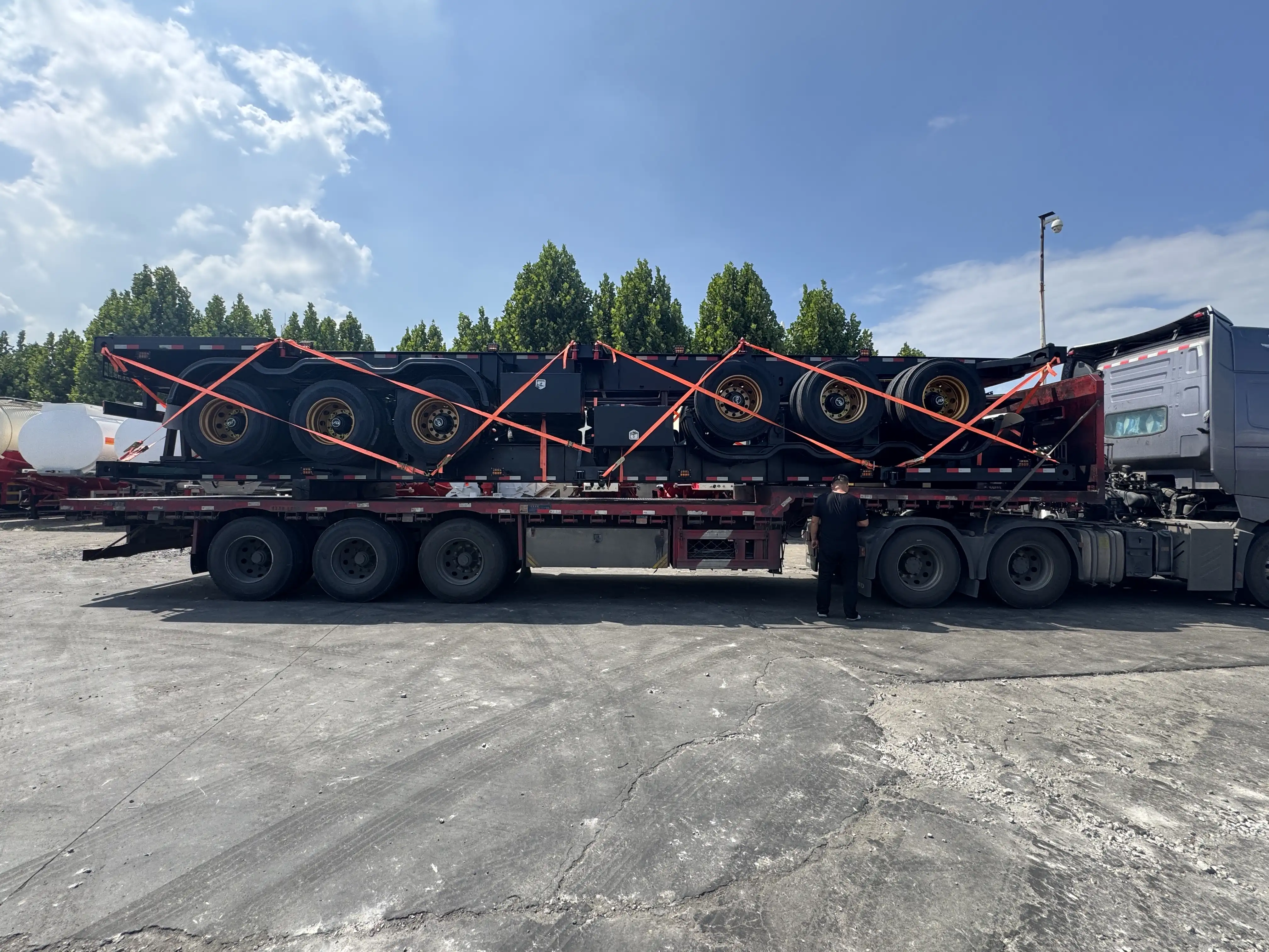 Fudeng Trailers Custom Skeleton Trailers Shipped to Africa1
