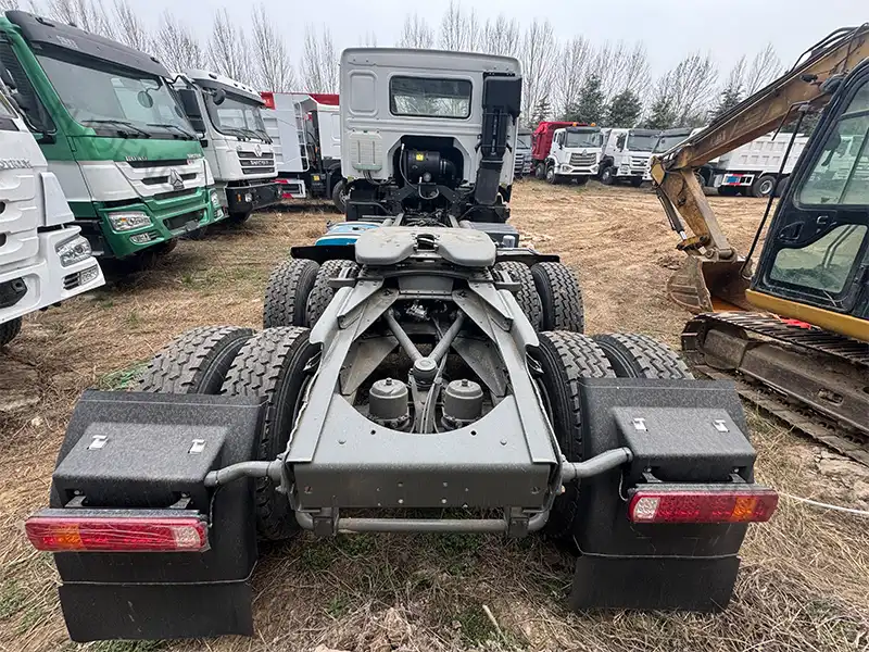 HOWO 6&times;4 Tractor_4