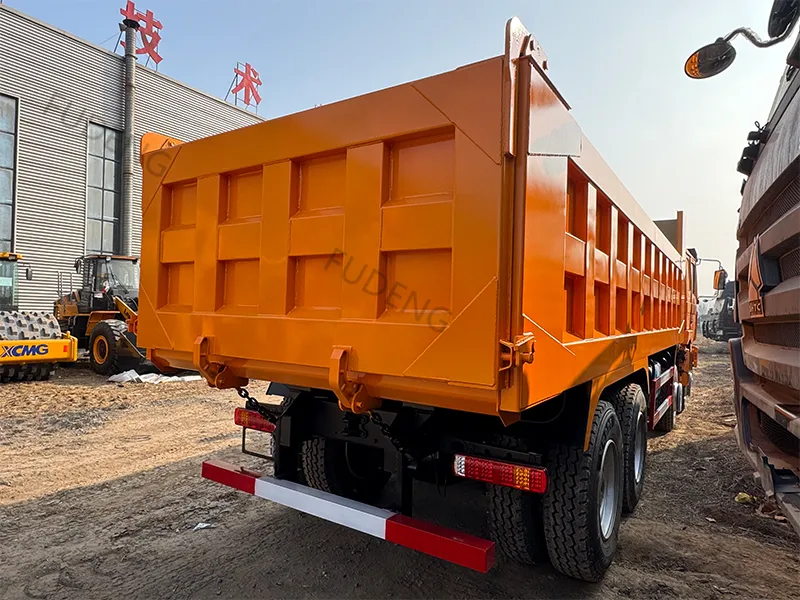 Shacman Delong F3000 8&times;4 Orange Dump Truck _5