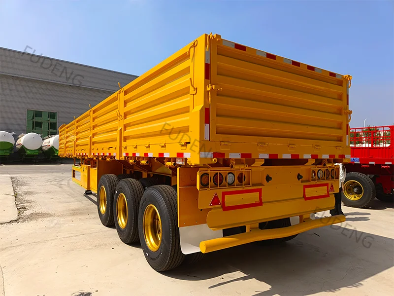 3 Axles Yellow Sidewall Semi Trailer_1