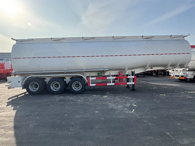3 Axle white Fuel Tanker Trailer_1